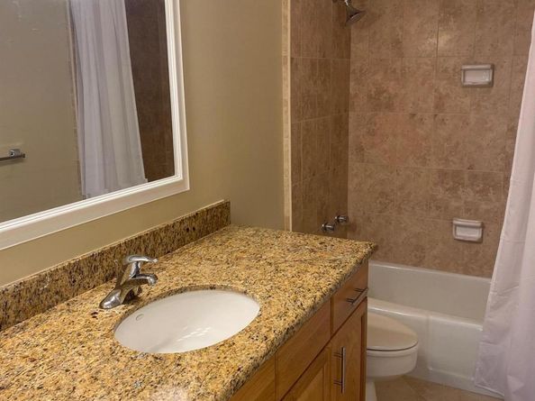 2600 N Flagler Drive 211, West Palm Beach FL 33407
