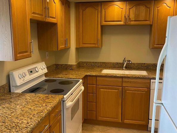 2600 N Flagler Drive 211, West Palm Beach FL 33407