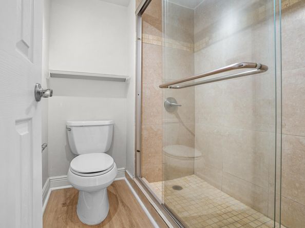 410 Lakeview Dr 104, Weston FL 33326