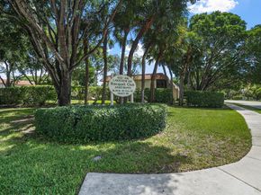 410 Lakeview Dr 104, Weston FL 33326