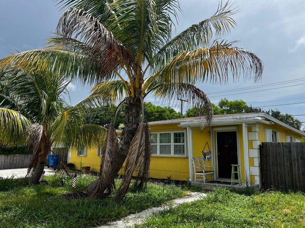 1036 S 14th Street, Lantana FL 33462