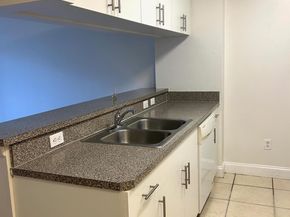 450 S Park Rd 5104, Hollywood FL 33021
