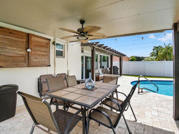 5511 Van Buren Street, Hollywood FL 33021