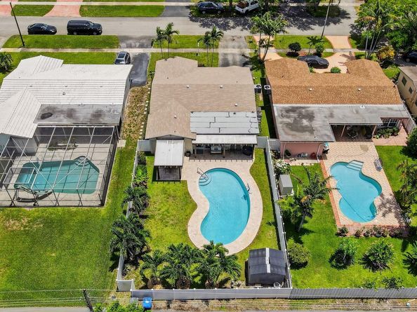 5511 Van Buren Street, Hollywood FL 33021