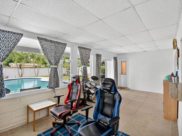 5511 Van Buren Street, Hollywood FL 33021