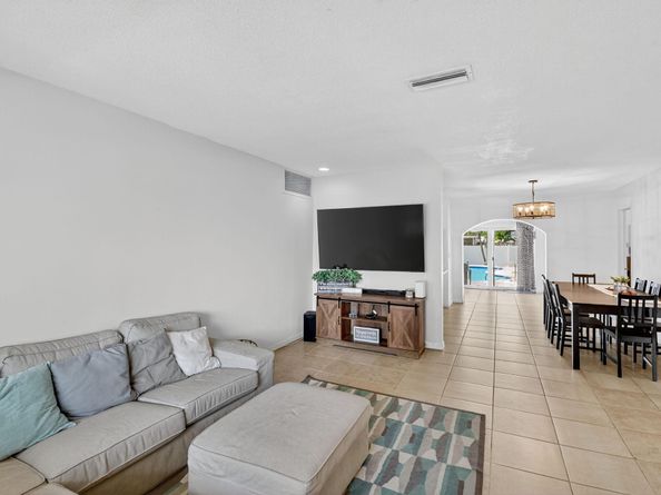 5511 Van Buren Street, Hollywood FL 33021