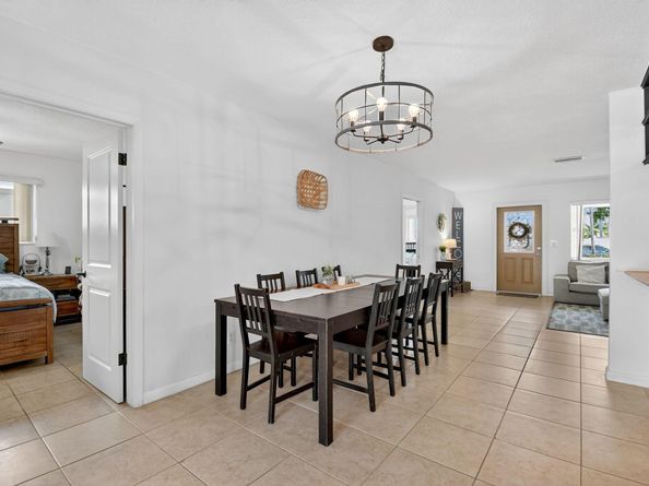 5511 Van Buren Street, Hollywood FL 33021