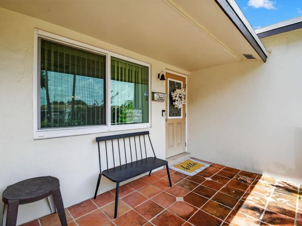 5511 Van Buren Street, Hollywood FL 33021