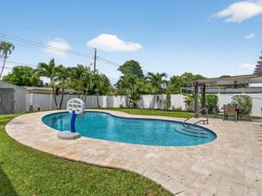 5511 Van Buren Street, Hollywood FL 33021