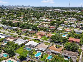 5511 Van Buren Street, Hollywood FL 33021