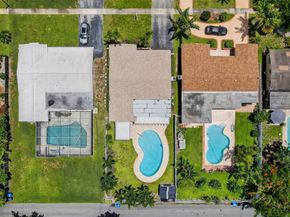 5511 Van Buren Street, Hollywood FL 33021
