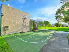 2748 NW 104th Ave 406, Sunrise FL 33322