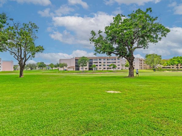 2748 NW 104th Ave 406, Sunrise FL 33322