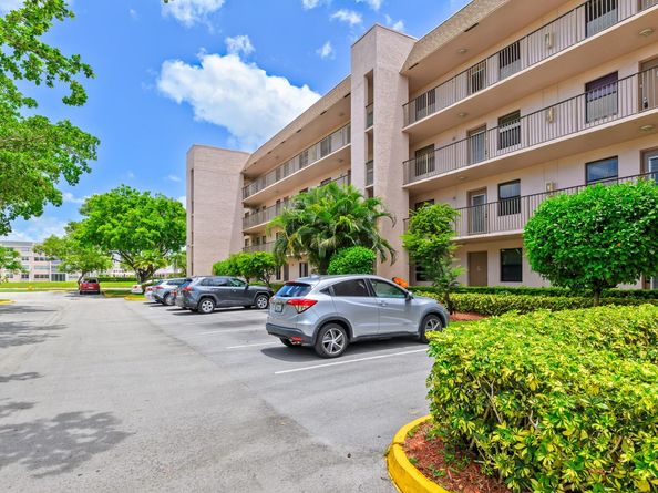 2748 NW 104th Ave 406, Sunrise FL 33322