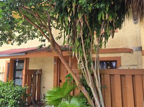 4070 Sierra Terrace, Sunrise FL 33351