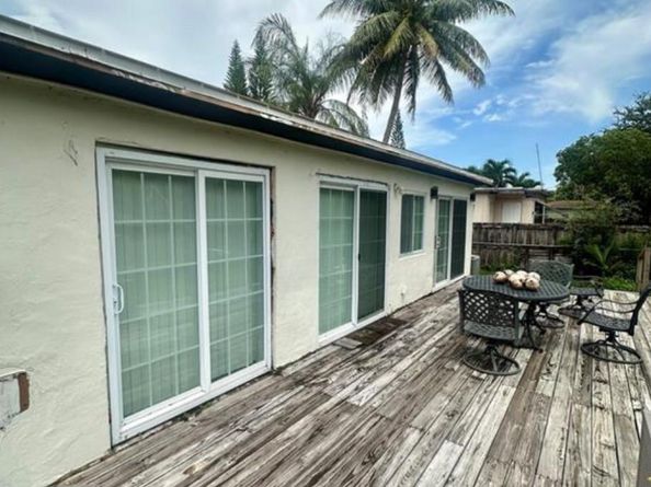 2520 Fillmore St, Hollywood FL 33020