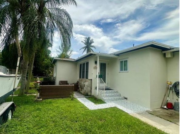2520 Fillmore St, Hollywood FL 33020