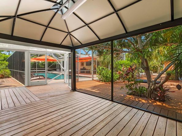 1203 NE 9th Avenue, Delray Beach FL 33483