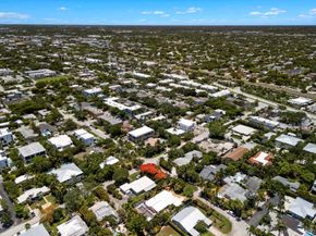 1203 NE 9th Avenue, Delray Beach FL 33483