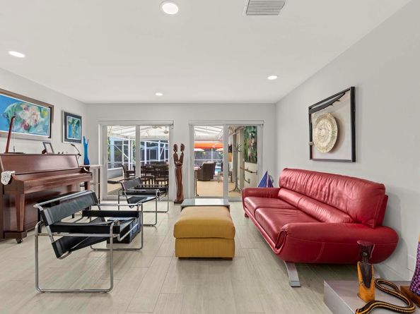 1203 NE 9th Avenue, Delray Beach FL 33483