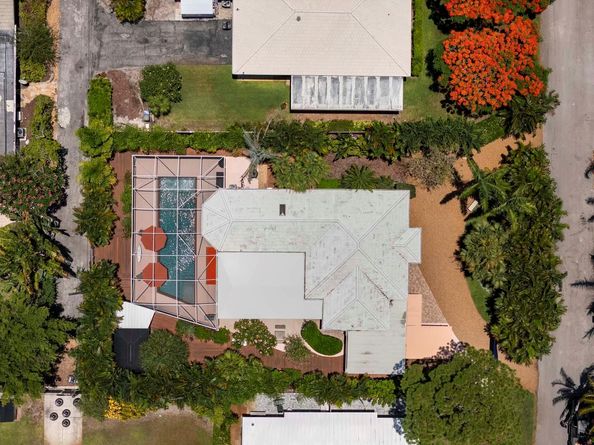 1203 NE 9th Avenue, Delray Beach FL 33483