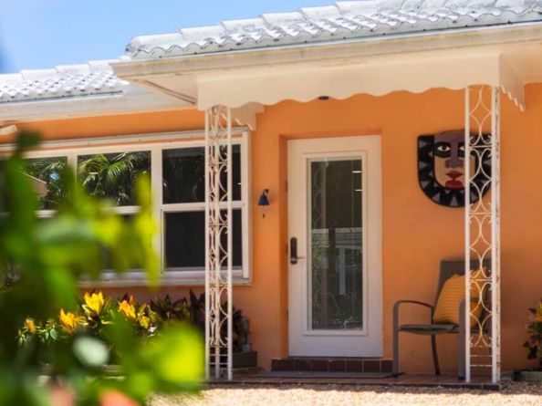 1203 NE 9th Avenue, Delray Beach FL 33483