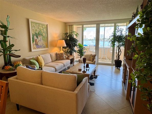 740 S Federal Hwy 216, Pompano Beach FL 33062