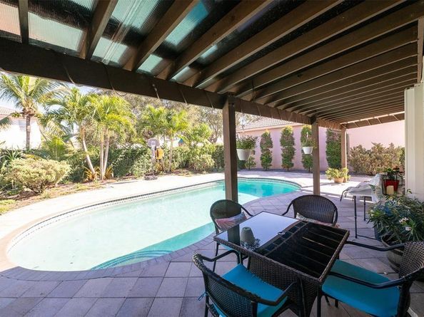 1943 NW 170 Ave, Pembroke Pines FL 33028