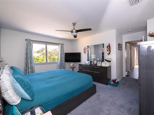 1943 NW 170 Ave, Pembroke Pines FL 33028