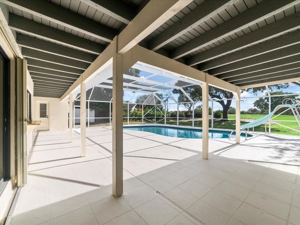 8600 Gatehouse Rd, Plantation FL 33324