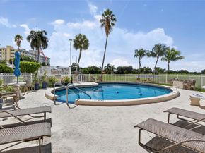 4836 NE 23rd Ave 17, Fort Lauderdale FL 33308