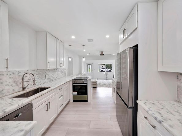 2118 Arthur Street, Hollywood FL 33020
