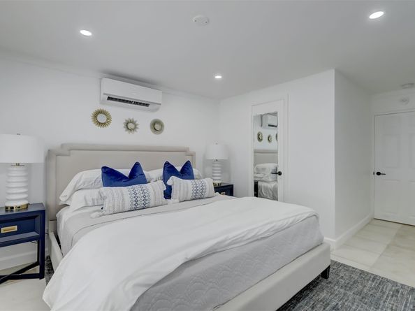 741 NE 16th Ter, Fort Lauderdale FL 33304