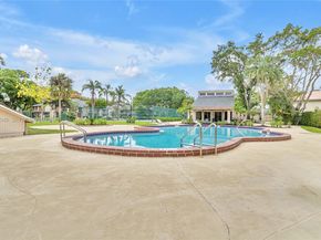 96 Wimbledon Lake Drive, Plantation FL 33324