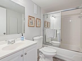 6850 10th Avenue N 310, Greenacres FL 33467