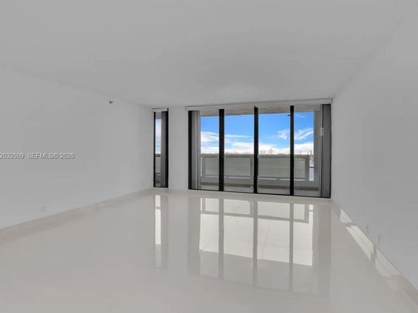 1717 N Bayshore Drive A1533, Miami FL 33132