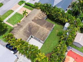 1035 SW 100th Court, Miami FL 33174