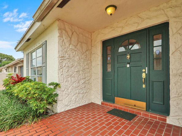 7156 Pine Bluff Drive, Lake Worth FL 33467
