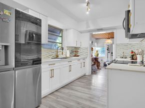27 NE 18th Street, Homestead FL 33030