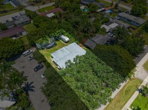 27 NE 18th Street, Homestead FL 33030