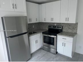 5920 NE 1st Terrace, Oakland Park FL 33334