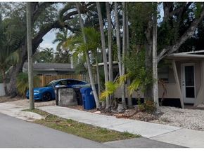 1839 SW 23rd Street, Fort Lauderdale FL 33315