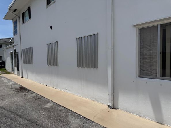 3040 Lake Osborne Drive 111, Lake Worth Beach FL 33461
