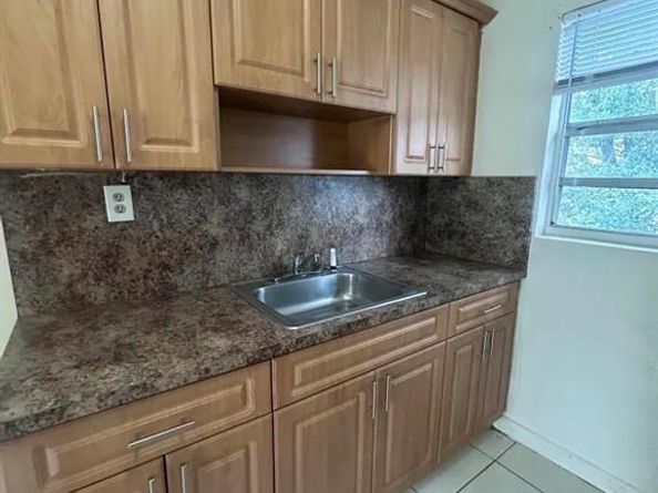 633 NW 15th Terrace, Fort Lauderdale FL 33311