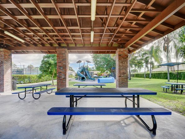 612 Cypress Key Drive, Atlantis FL 33462
