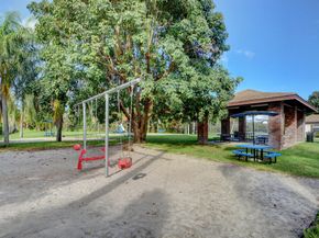 612 Cypress Key Drive, Atlantis FL 33462