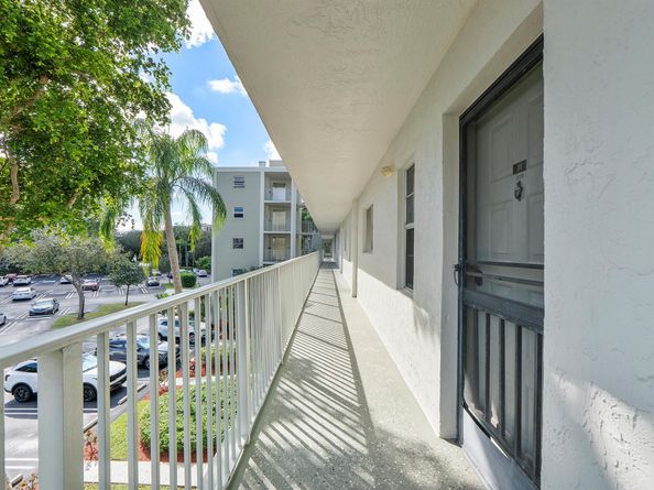 2236 N Cypress Bend Drive 311, Pompano Beach FL 33069