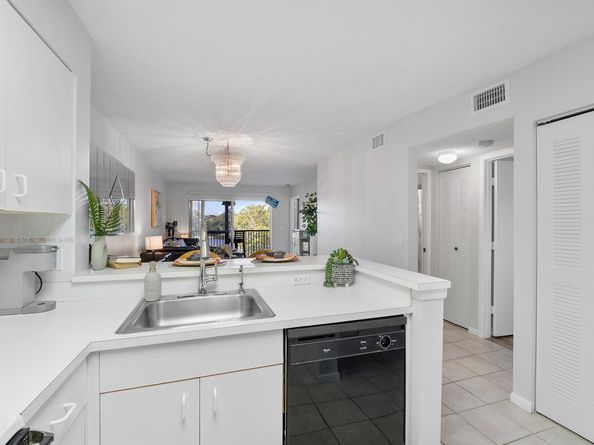 2236 N Cypress Bend Drive 311, Pompano Beach FL 33069