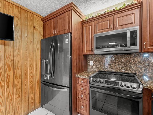145 Woodland Road, Palm Springs FL 33461