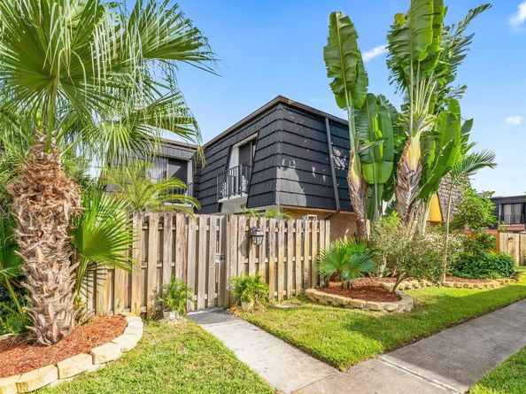 145 Woodland Road, Palm Springs FL 33461